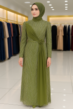 Şifon Drapeli ve Çiçek Detaylı Tesettür Abiye